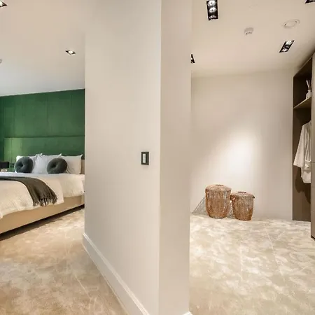 Luxury And Cozy 10 People